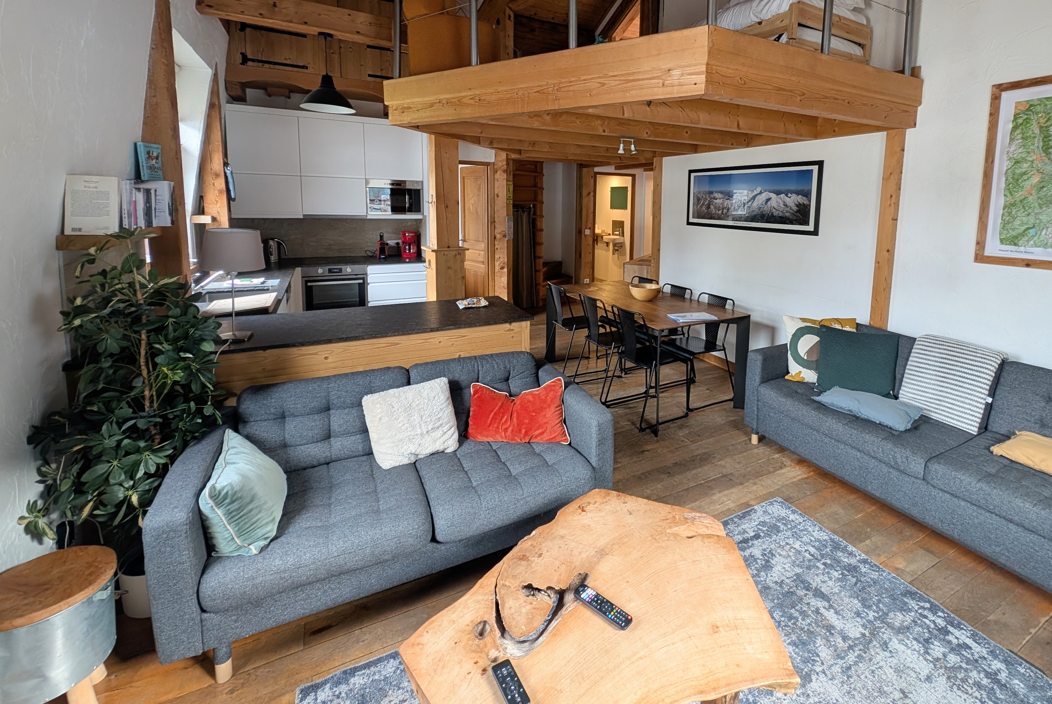 Living area with mountain views